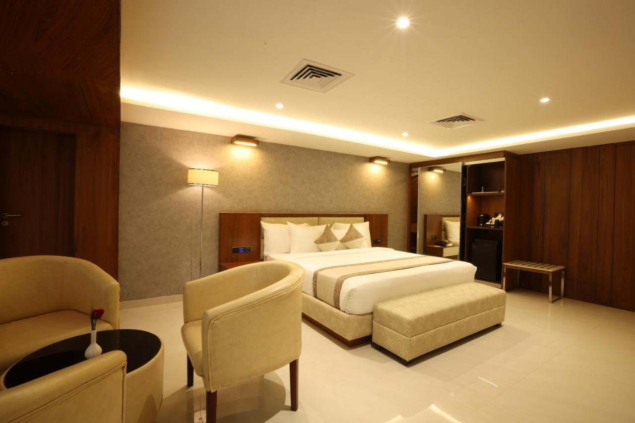 Royal Plaza Suites By Rak Rooms, Mangaluru Zewnętrze zdjęcie
